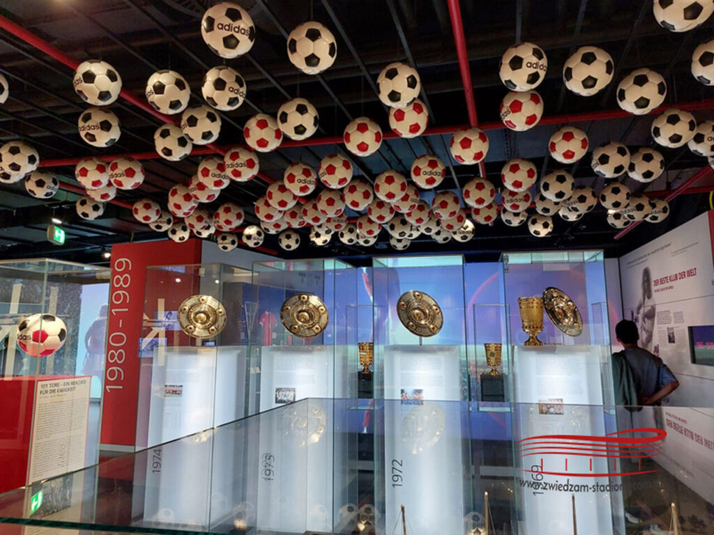 Trofea w muzeum Bayernu Monachium